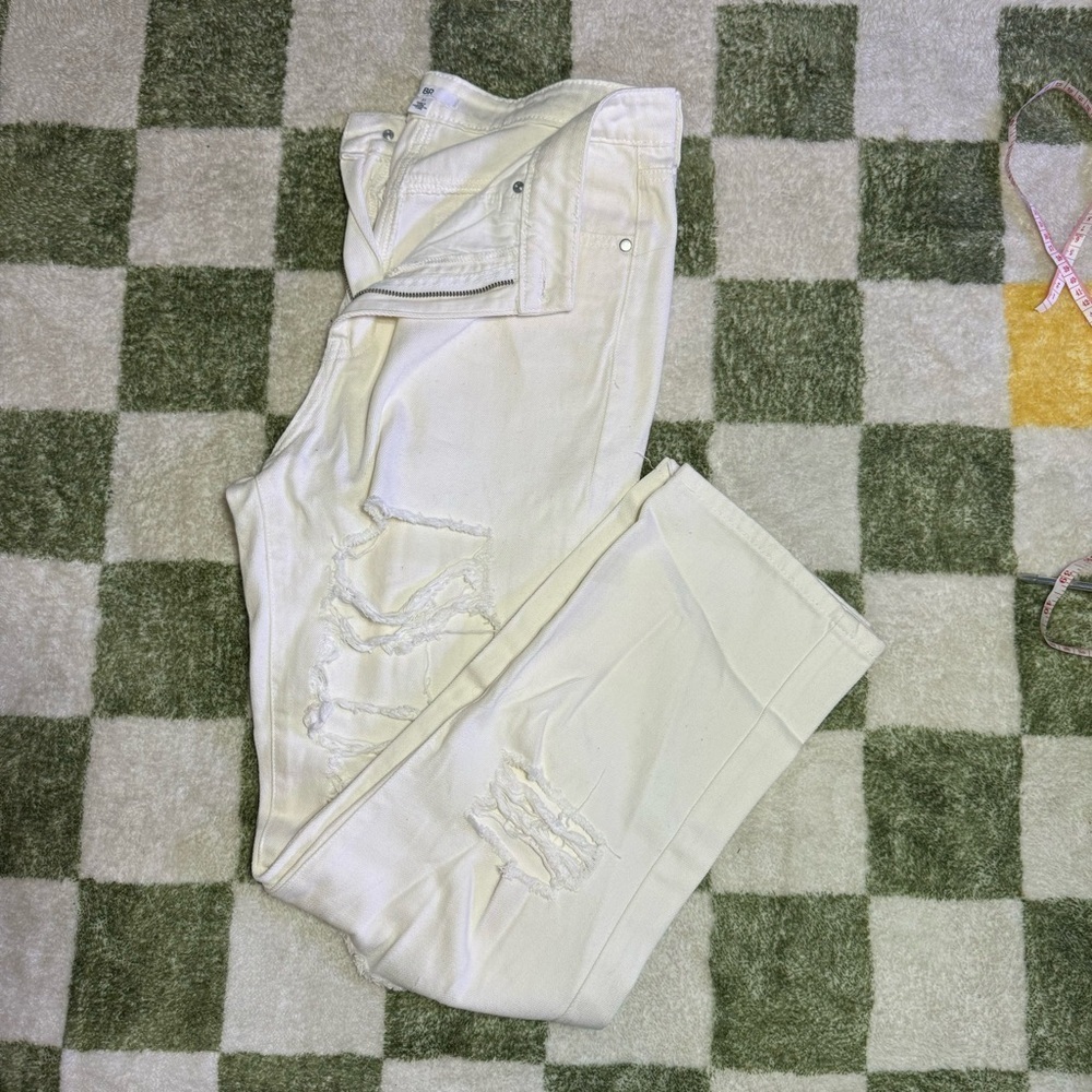 NWOT BP Nordstrom White Heavily Distressed Slim Straight Jeans Size 31 - Picture 2 of 10